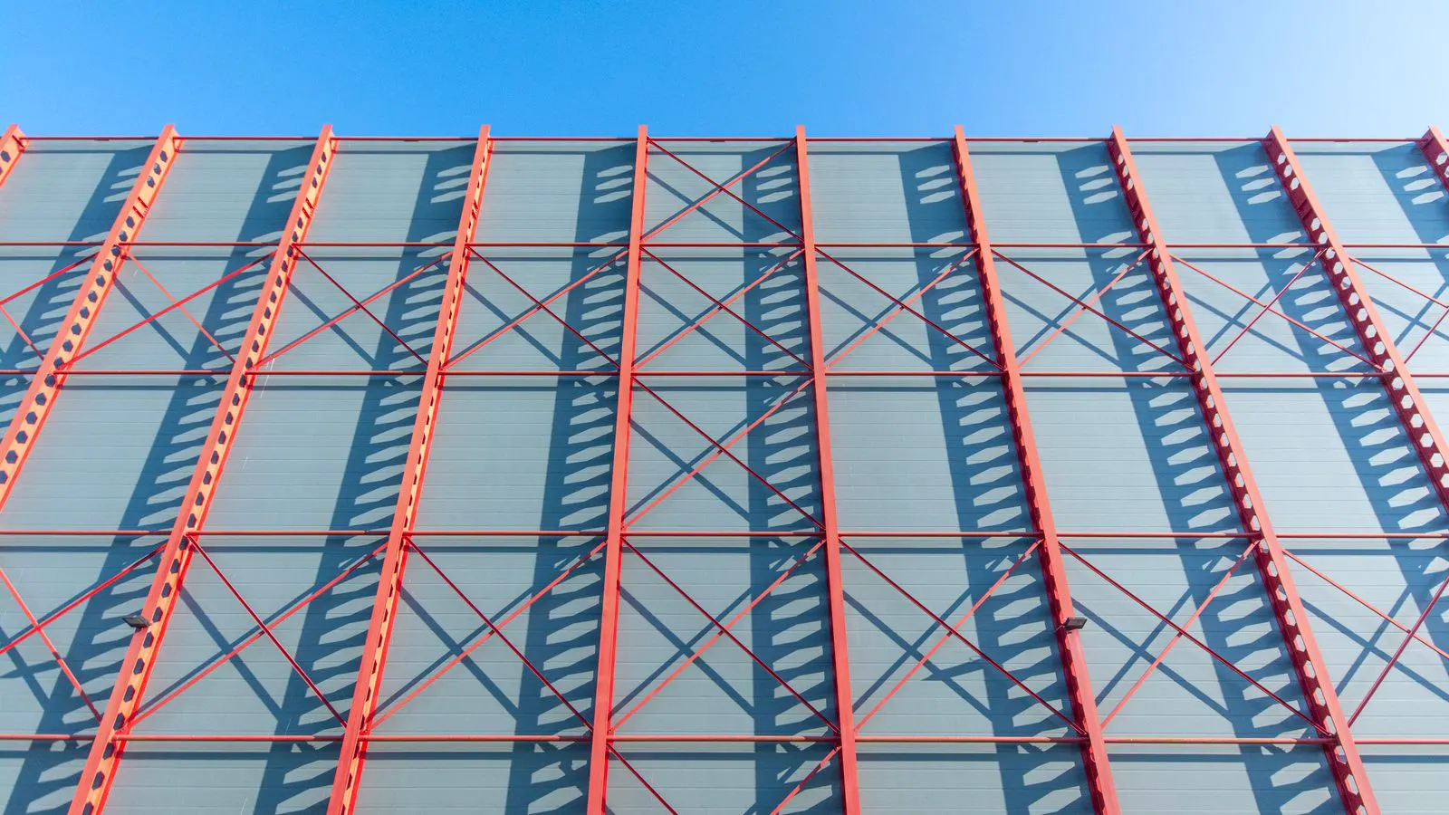 Architectural drawings and structural calculations for a steel building project